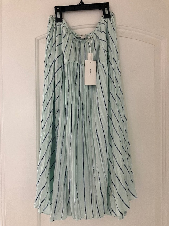 Vince Dresses & Skirts - Vince CRUSHED PANEL SILKY STRIPE Small, MINT